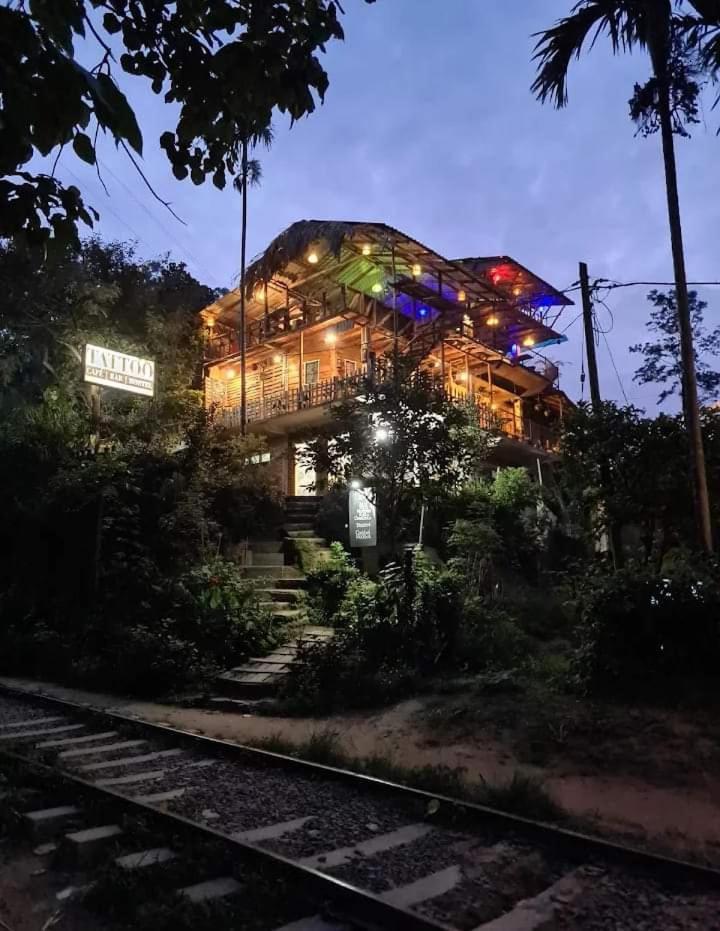Hostal Tree House Ella Ngoại thất bức ảnh